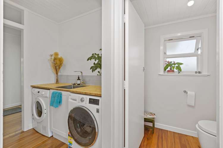 21 Lorenzen Bay Road Raglan_22