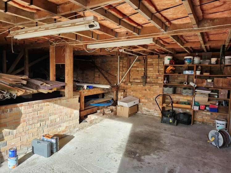 38 Stott Avenue Birkdale_16