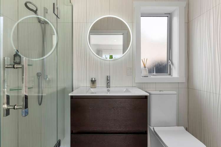 12 & 12A Springcombe Road St Heliers_23