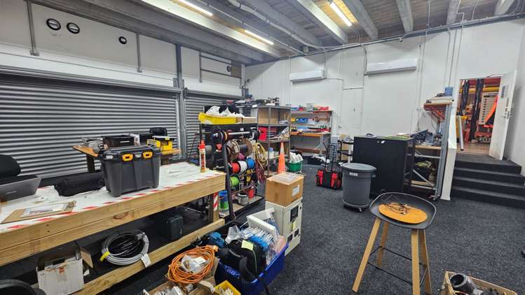 15 Orbit Drive Rosedale_9