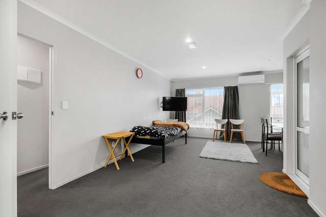 6/17 Wellington Street Hamilton East_4