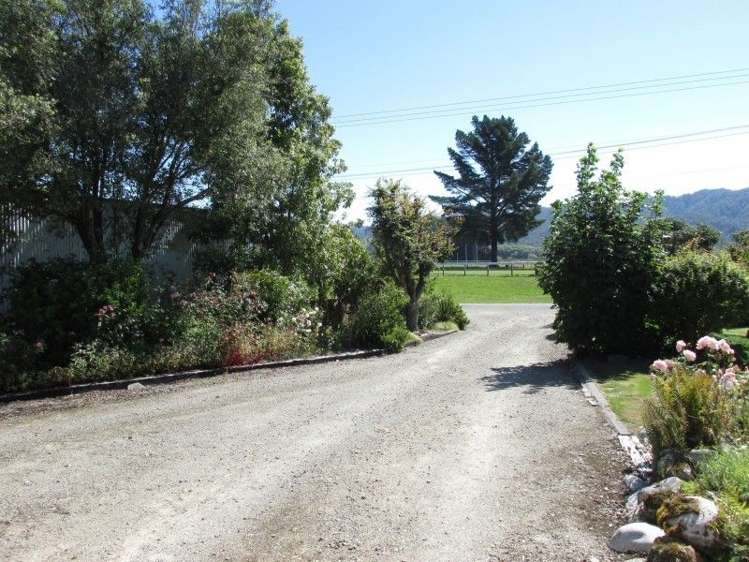 63 Crampton Road Reefton_17