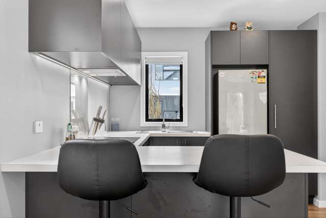 17/15 Brook Street Waiwhetu_3