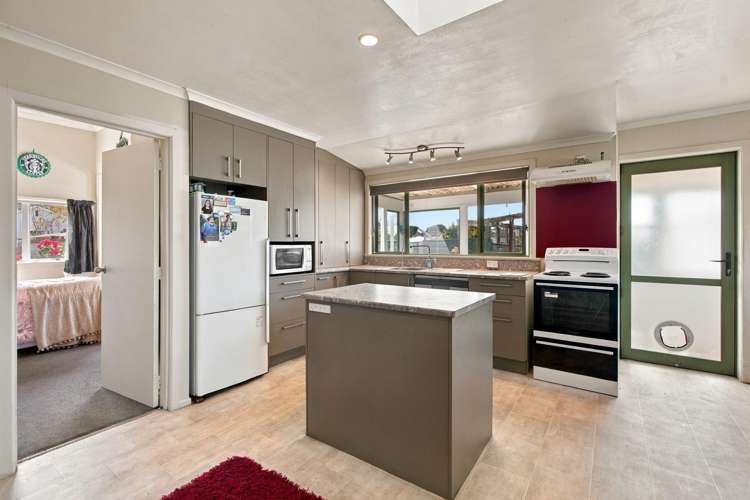 30 Memorial Place Waitara_24