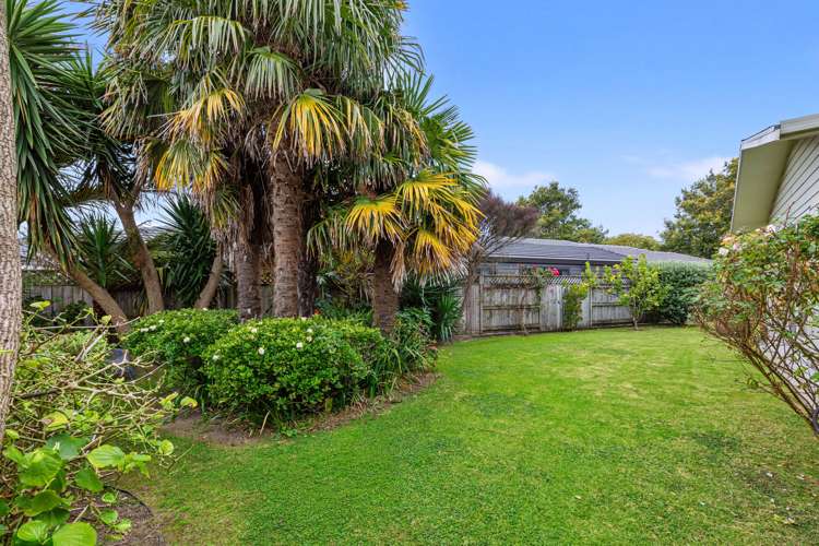1 Kiriwai Place Matua_17