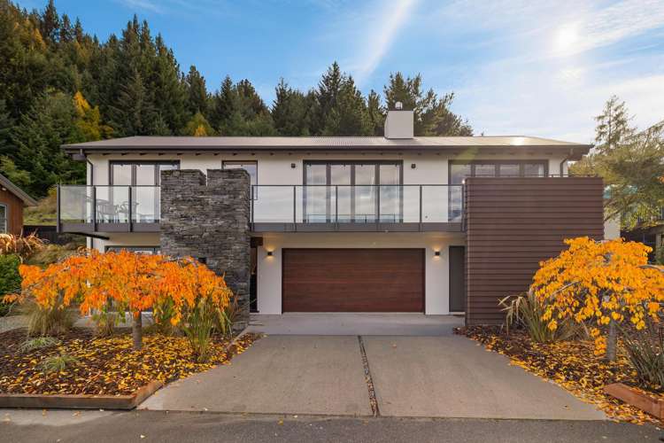 1 Goldleaf Hill_0