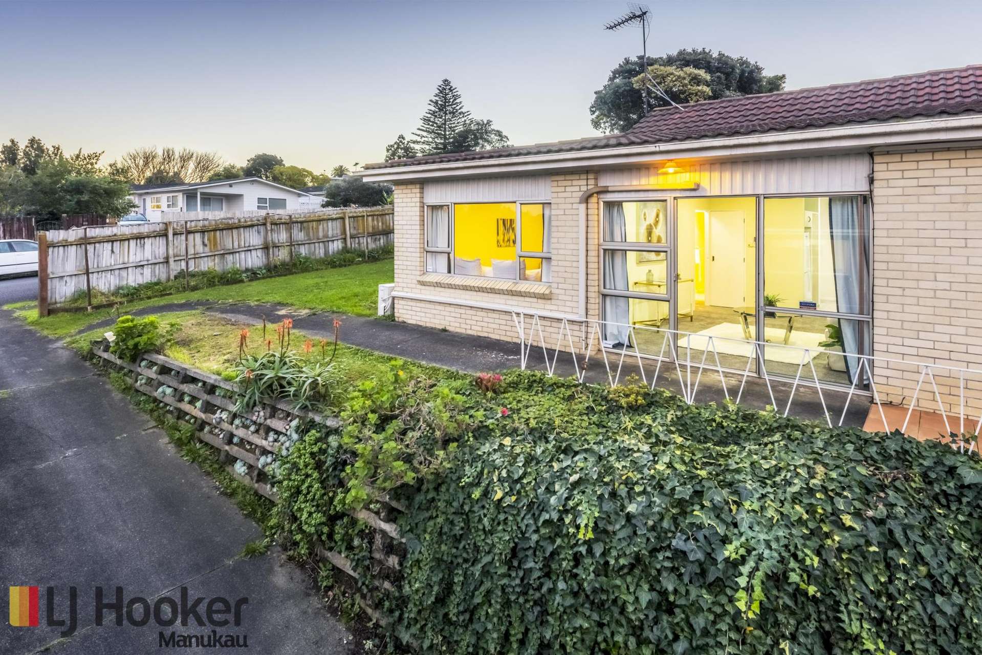 1/13 Heron Place Pakuranga Heights_0