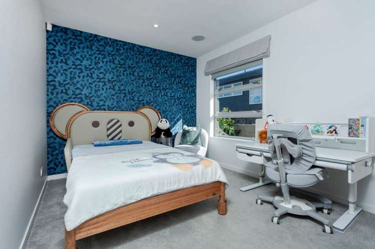 62 Seaview Road Castor Bay_32