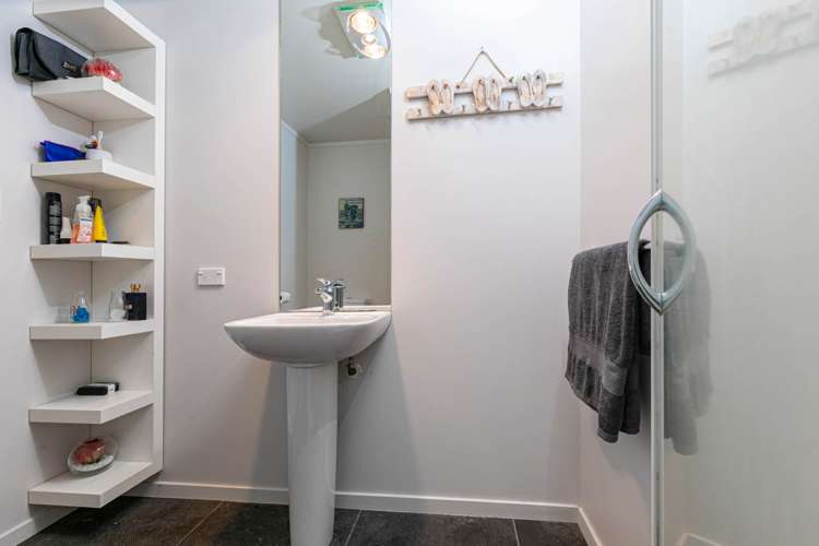 1/6 Greenridge Court Glenfield_19