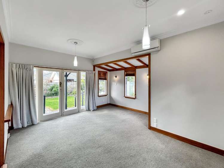 16 Manapouri Crescent 2138_3