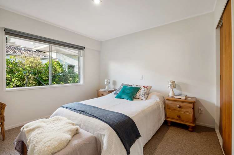 2/7 Edmonton Road Henderson_9