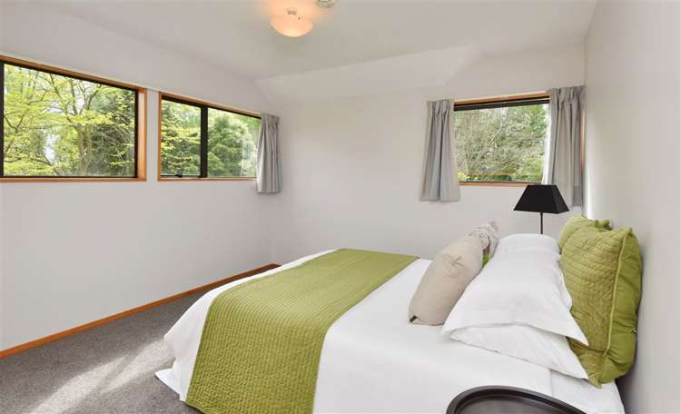 468 Marshland Road Marshland_15