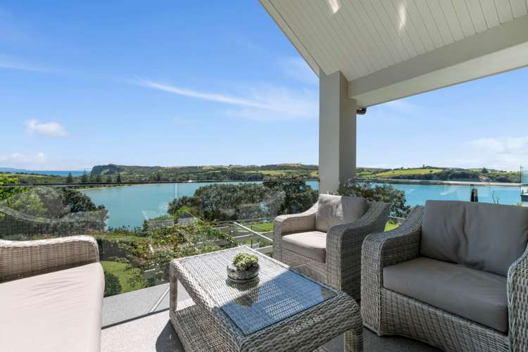 27 Clansman Terrace Gulf Harbour_11