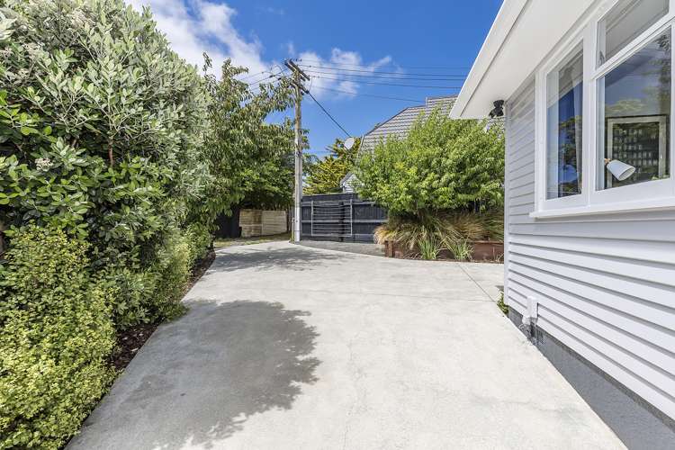 12 Takatimu Way Johnsonville_16