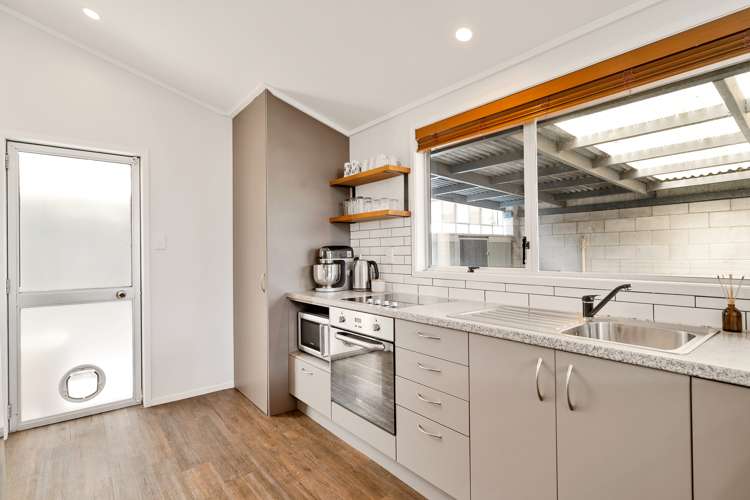 3 Thomas Avenue Te Atatu Peninsula_5