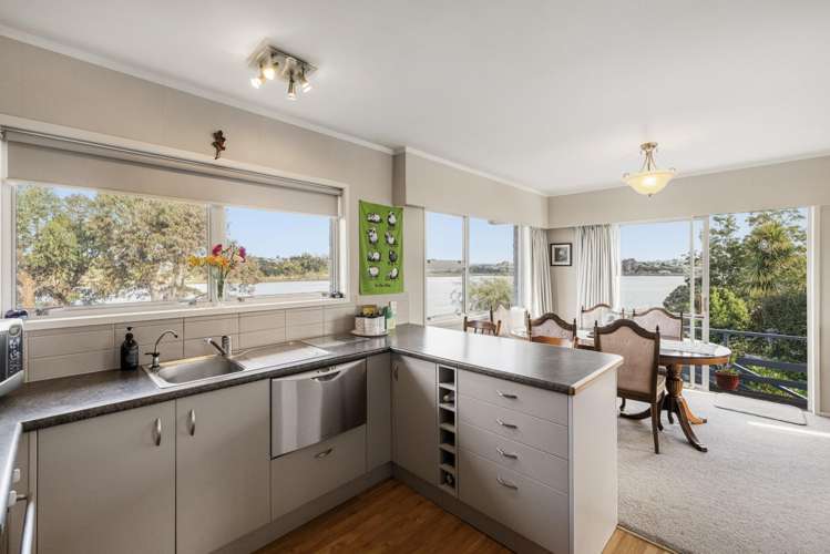 10 Bay Street Matua_3