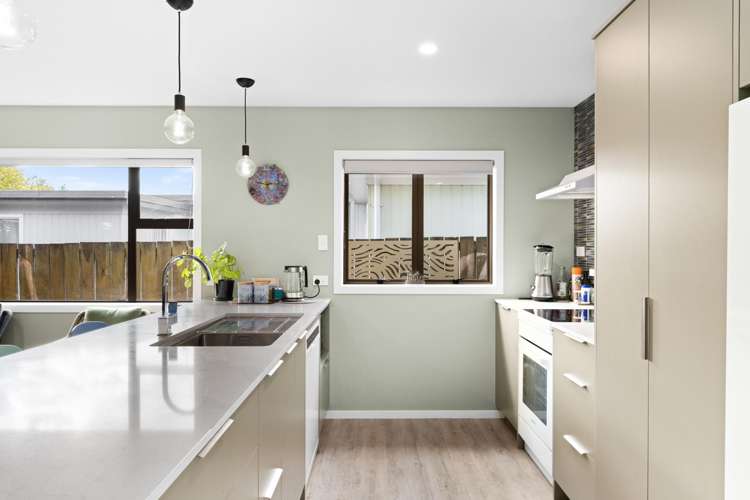 329 Westminster Avenue Tamatea_8