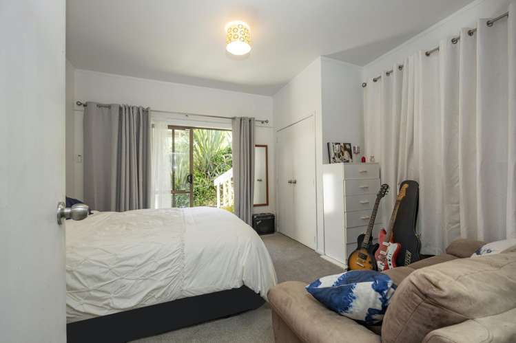24 Seaview Road Piha_9