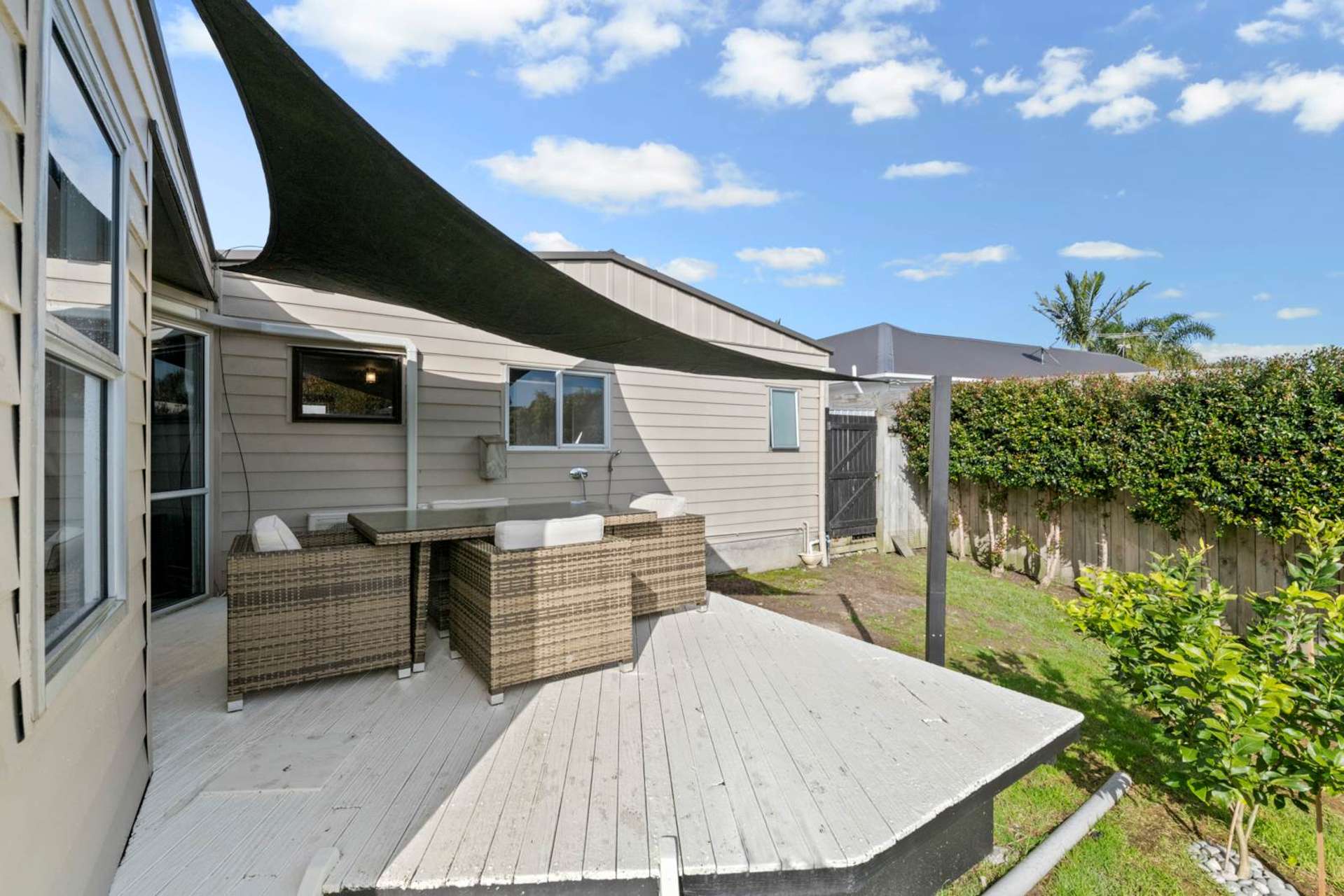 39b Brian Crescent Stanmore Bay_0