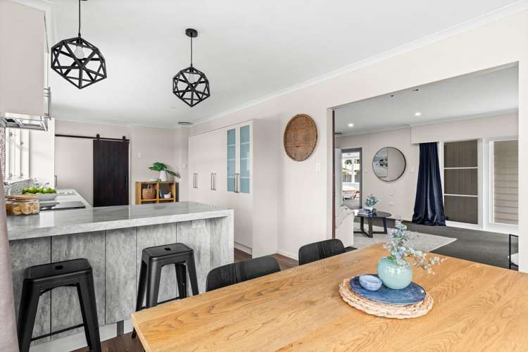 218 Sunnybank Crescent Camberley_9