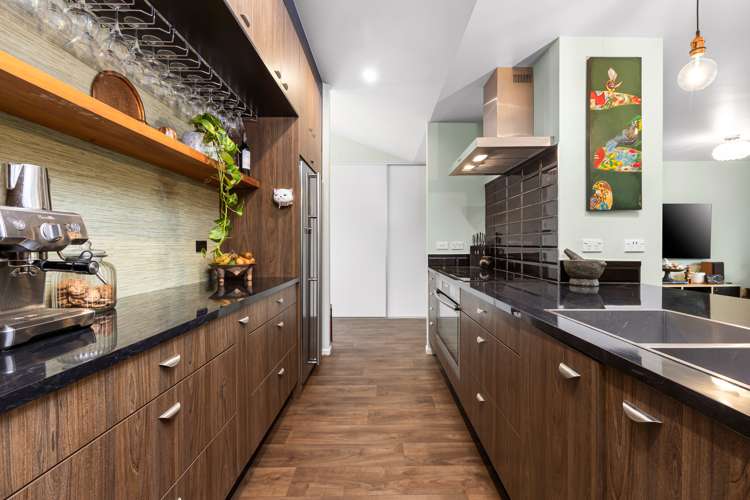 54 Upper Harbour Drive Greenhithe_12