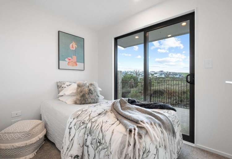 5/1090 Beach Road Torbay_13