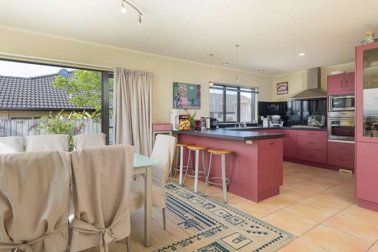 7 Aurora Avenue Welcome Bay_5