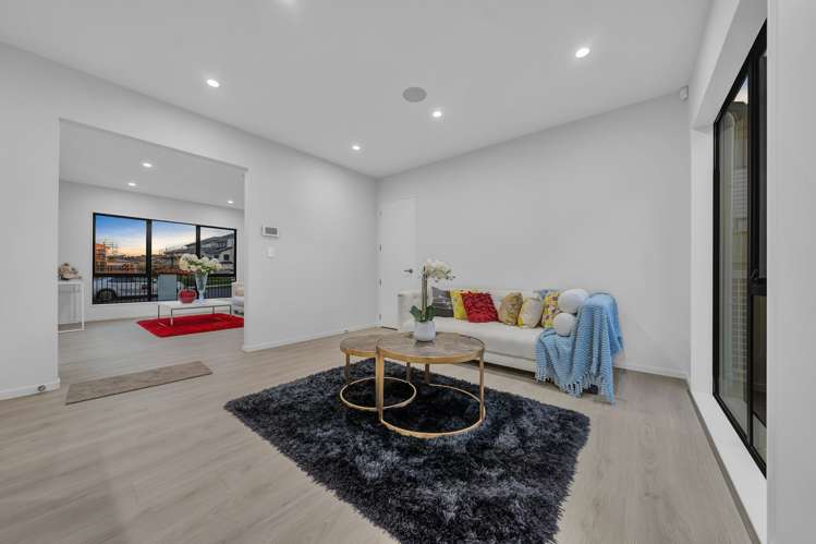 1 Crossgar Road Flat Bush_12