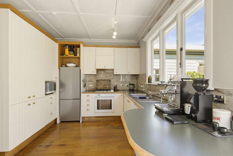 13 Burwah Street Berhampore_9