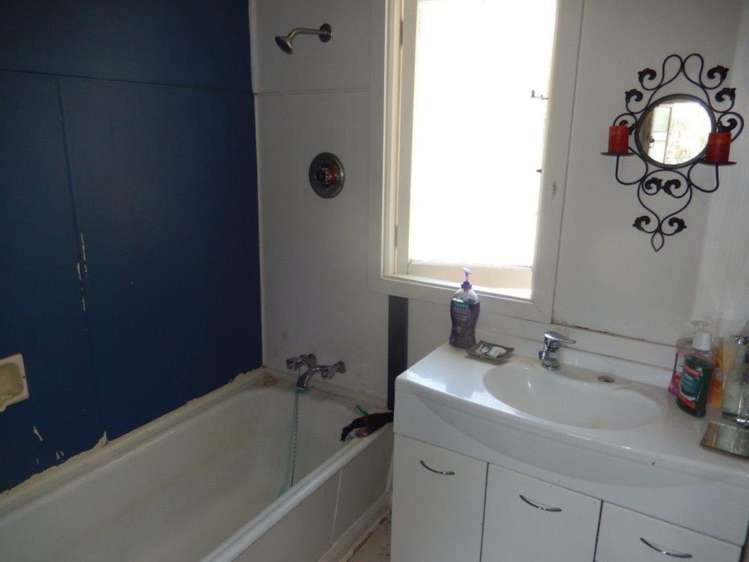 3 Branxholm Street Roxburgh_10