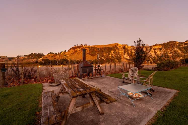 161 E and H Rowes Road Hunterville_15