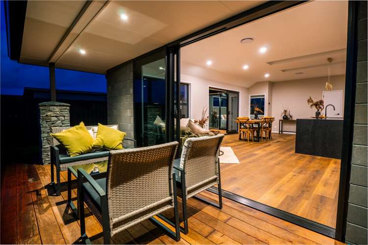 6 Oliver O'Leary Way Westown_27