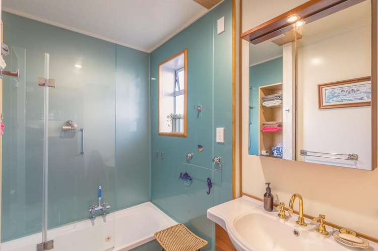 104 Rocking Horse Road Southshore_17