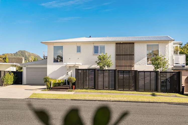 16 Sutherland Avenue_0