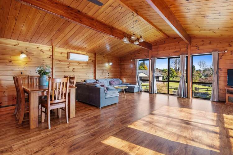 8 Egmont Road Ngongotaha_5