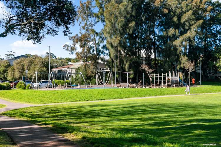 1/10 Heather Place Sunnynook_16