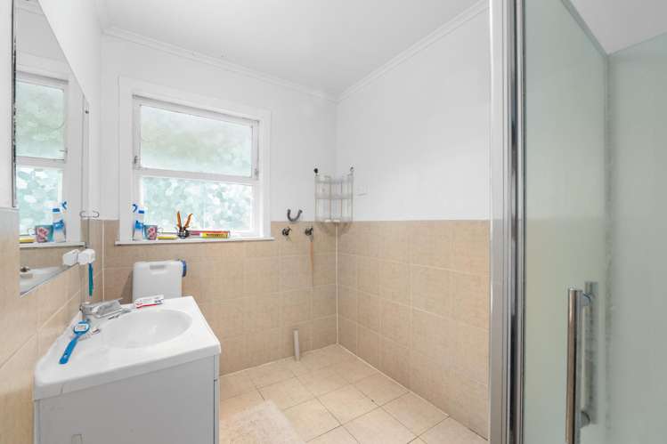 31 Kingdale Road Henderson_13