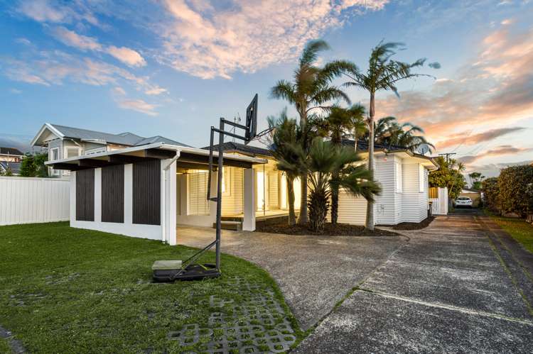 43 Aramoana Avenue Devonport_12