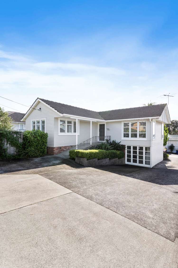 1/43 Raleigh Road Northcote_2