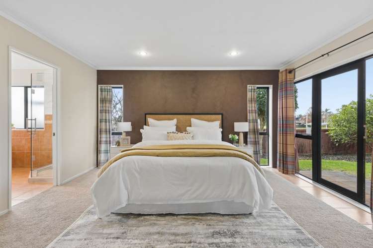 22 Castlehill Court Wattle Downs_14