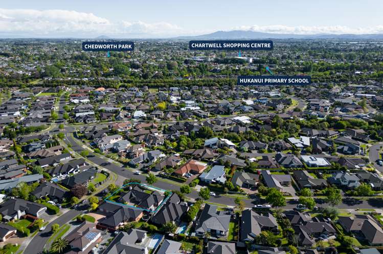 75 Huntington Drive Huntington_26