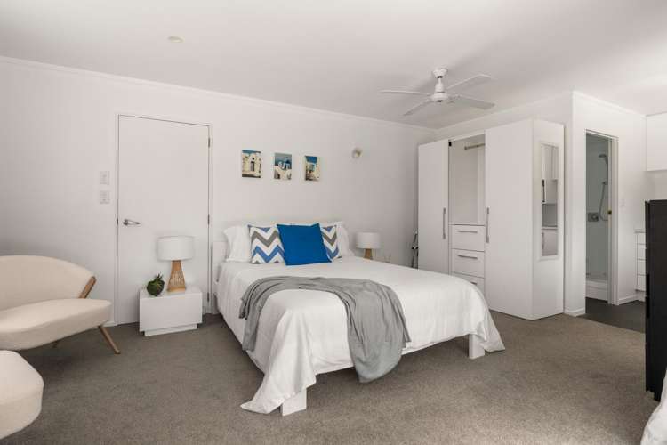 62 Sixteenth Avenue Avenues_21