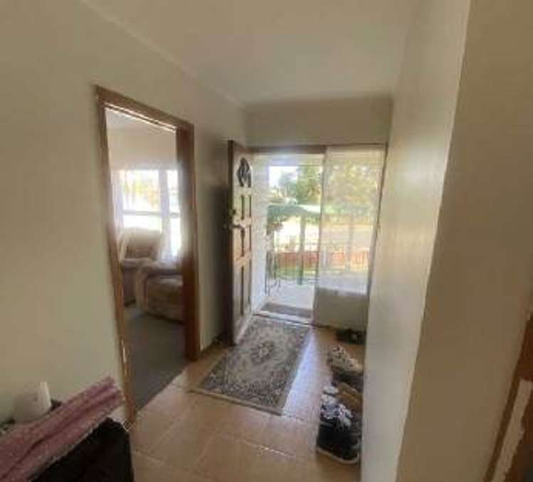 8 Sexton Place Manurewa East_1
