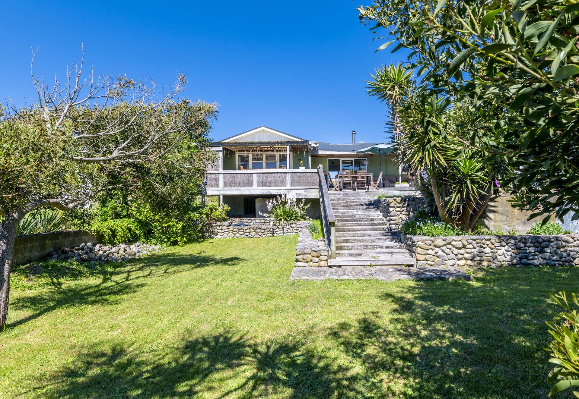 15 Mahoe Street Otaki Beach_0