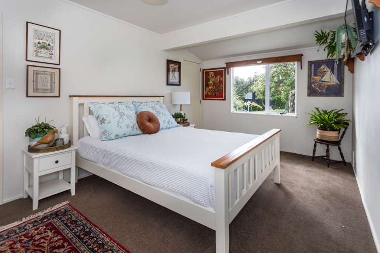 19 Grange Road Hahei_16