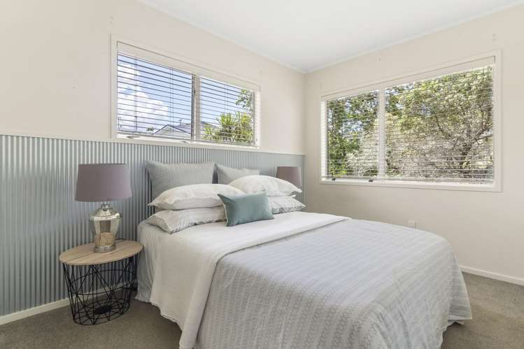 982 Beach Road Torbay_8