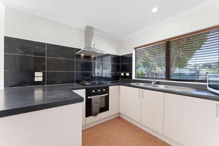 19 Titch Place Glen Eden_7