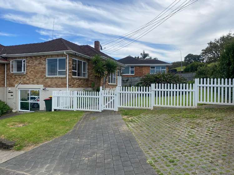 1/1 Picton Street Howick_17