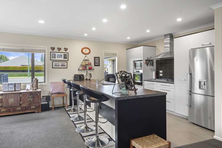 8 Tulip Drive Cambridge_5