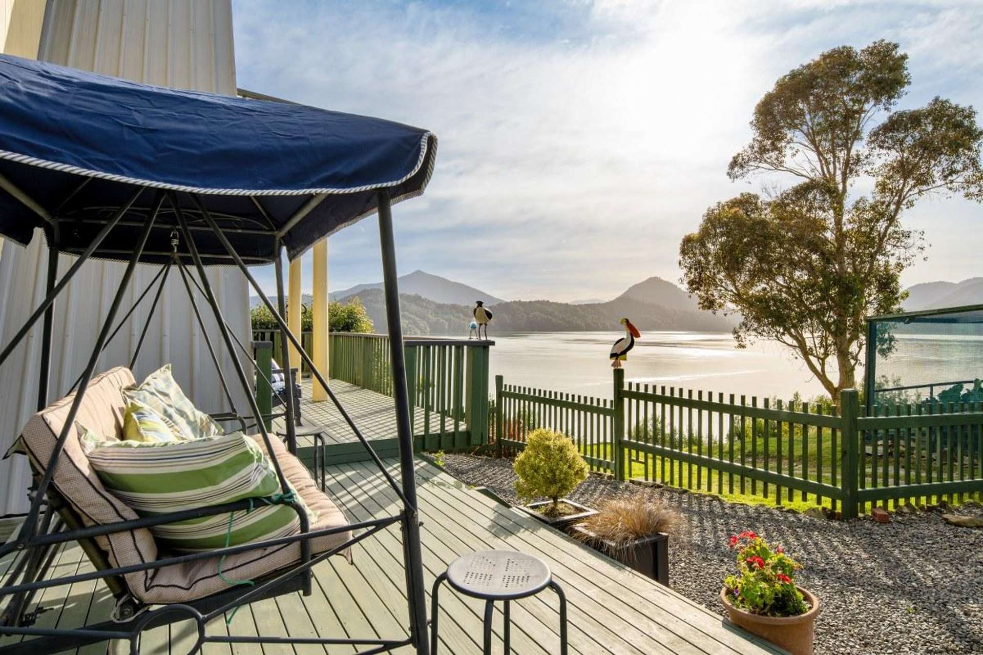 Black Point, Whatanihi. Marlborough Sounds_0